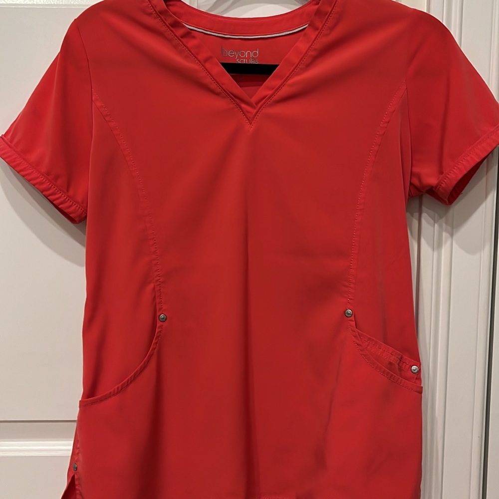 Beyond Scrubs Coral Small